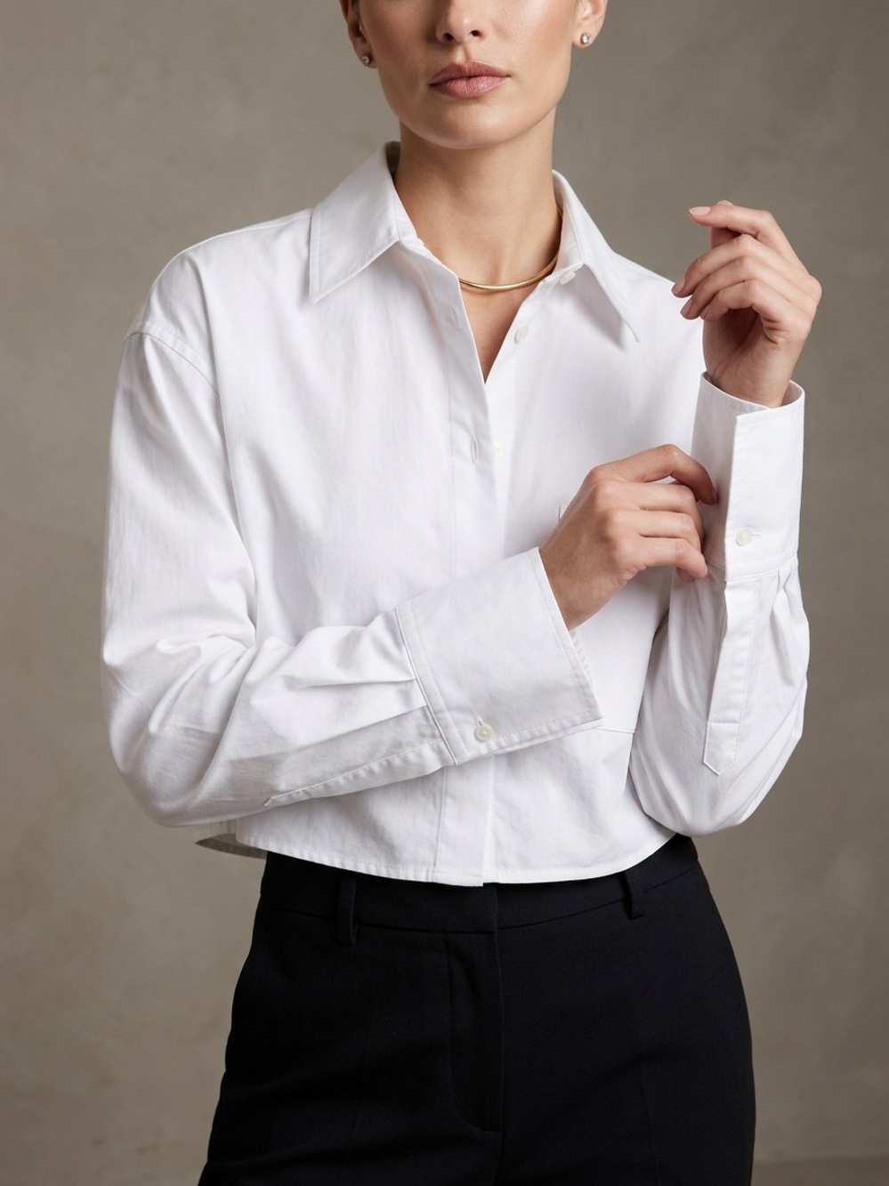 Zara White Cropped Button-Down Shirt with Pointed Collar